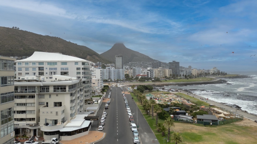 3 Bedroom Property for Sale in Mouille Point Western Cape